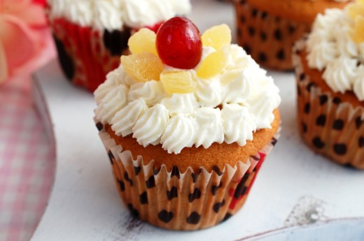 Piña Colada Cupcakes