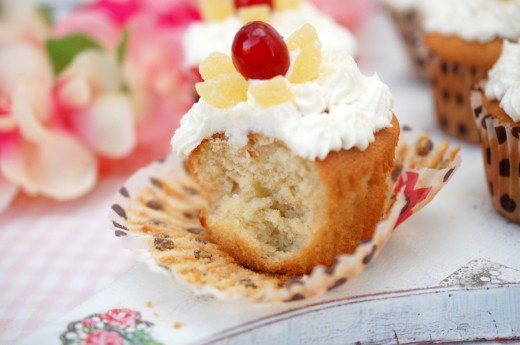 Piña Colada Cupcakes