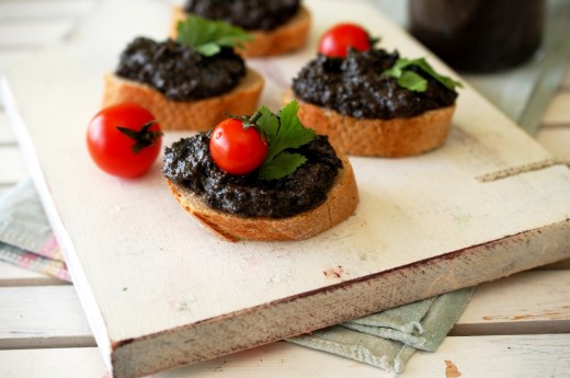 pasta de masline negre