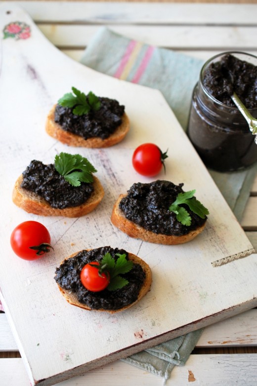 pasta de masline negre