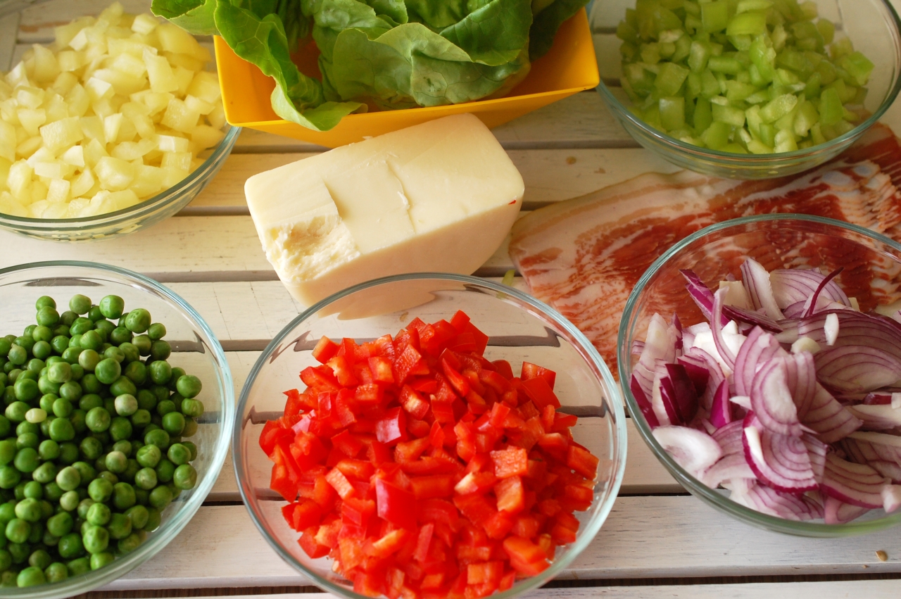 Salata cu dressing Thousand Islands - Retete culinare by Teo&amp;#39;s Kitchen