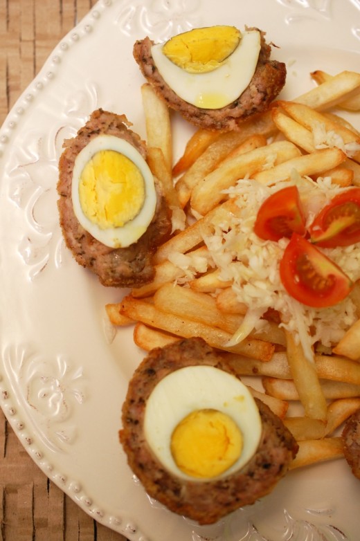 scotche eggs oua fierte invelite in carne tocata