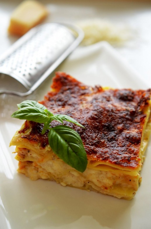 Lasagna cu pui la gratar si 4 feluri de branza