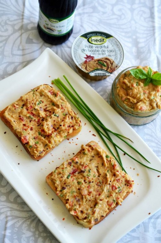 Pasta de fasole cu pate si sos de soia