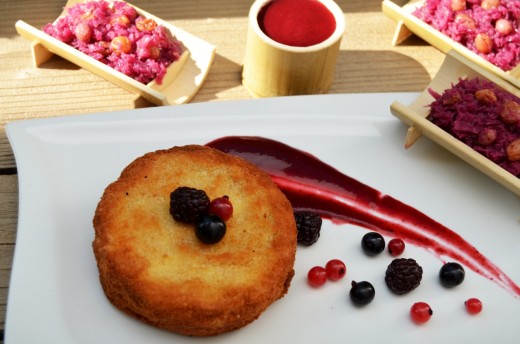 camembert pane cu sos de fructe de padure