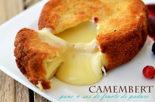 camembert pane cu sos de fructe de padure