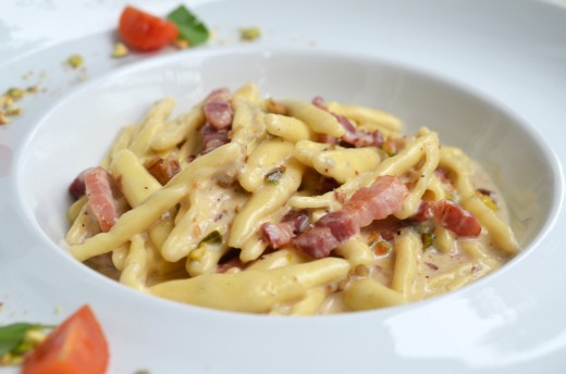 paste cu nuci pancetta si gorgonzola