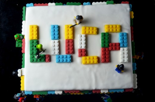 tort lego