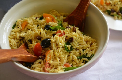 salata cu orzo