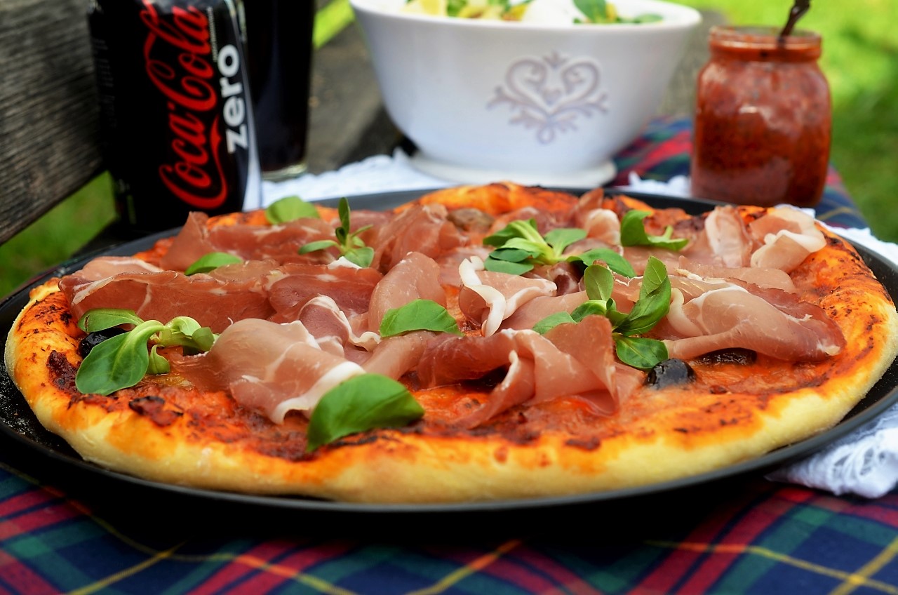 Aluat De Pizza Facut In Casa Retete Culinare By Teo S Kitchen