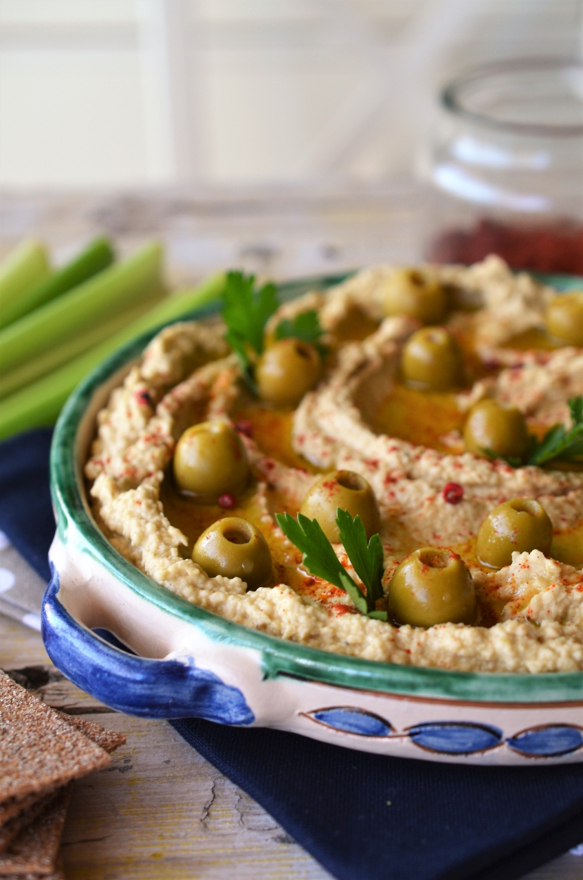 hummus cu masline