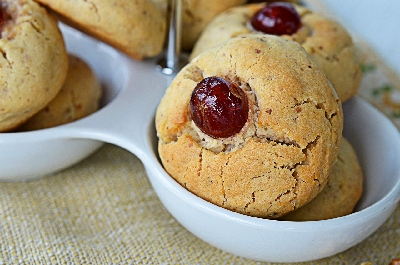 biscuiti cu nuca biscuiti fragezi