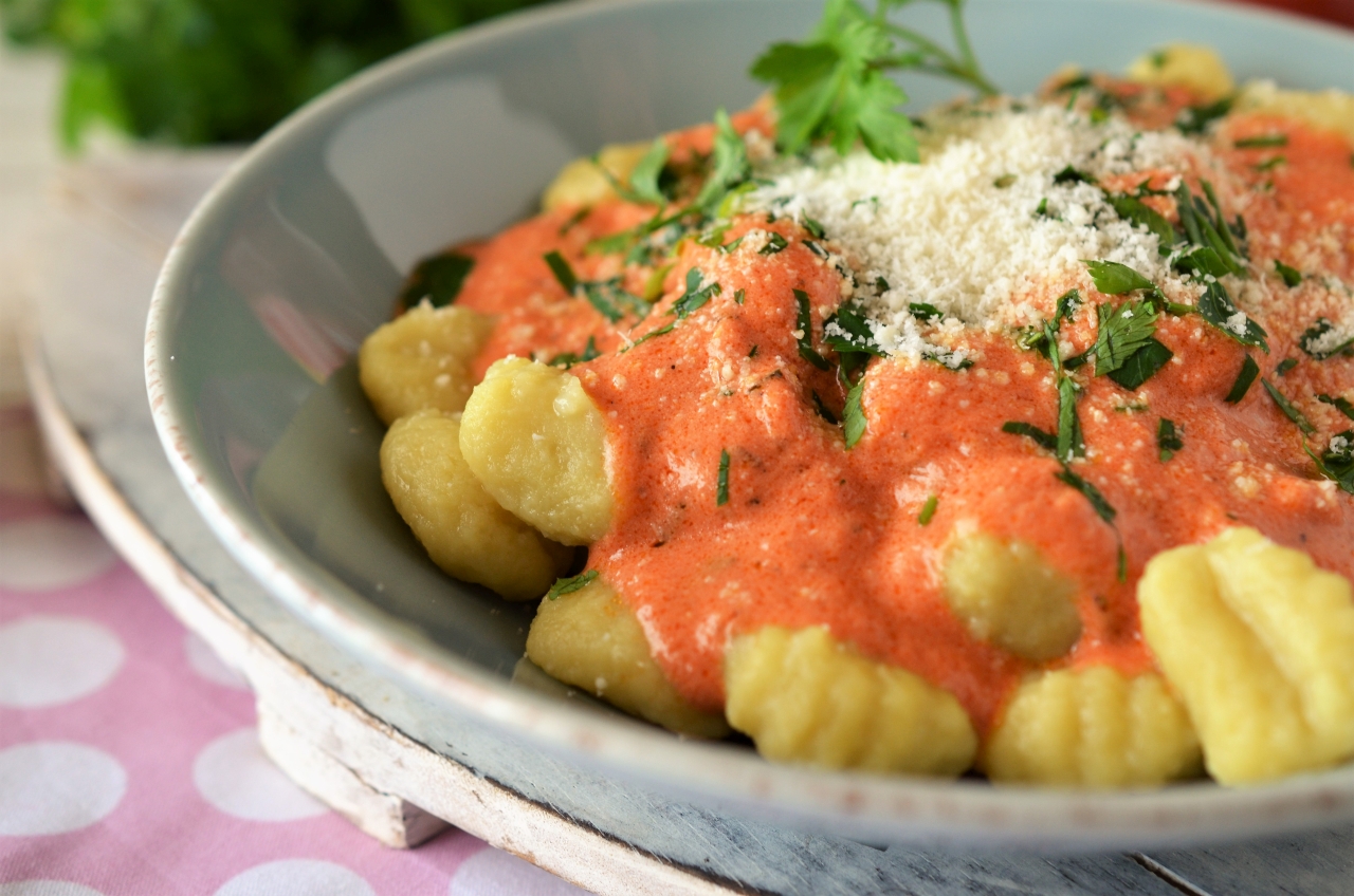 gnocchi cu sos de vodka