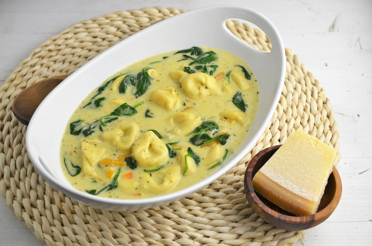 Supa cremoasa cu tortellini 