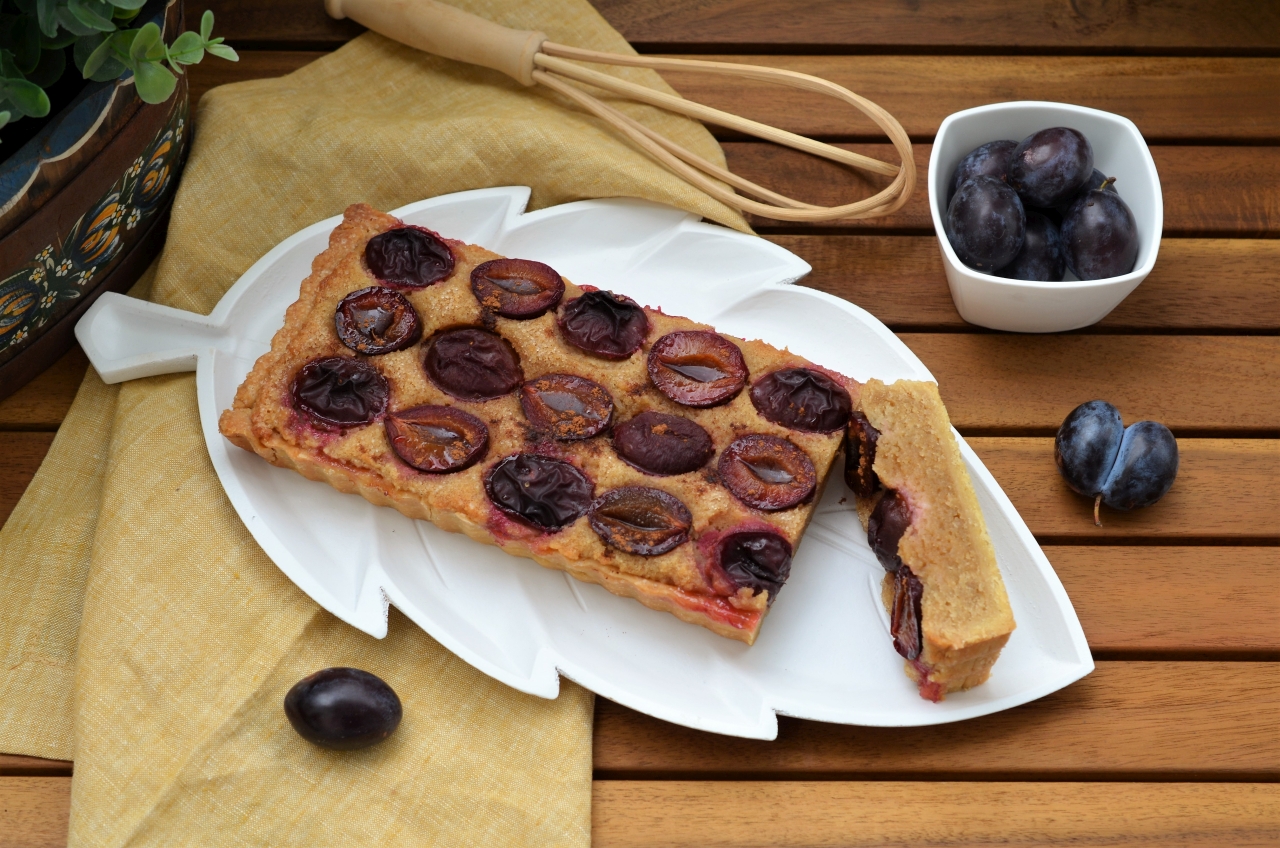 tarta cu prune si frangipane